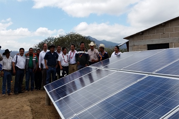 Pone en marcha UNICACH primer comunidad Solar