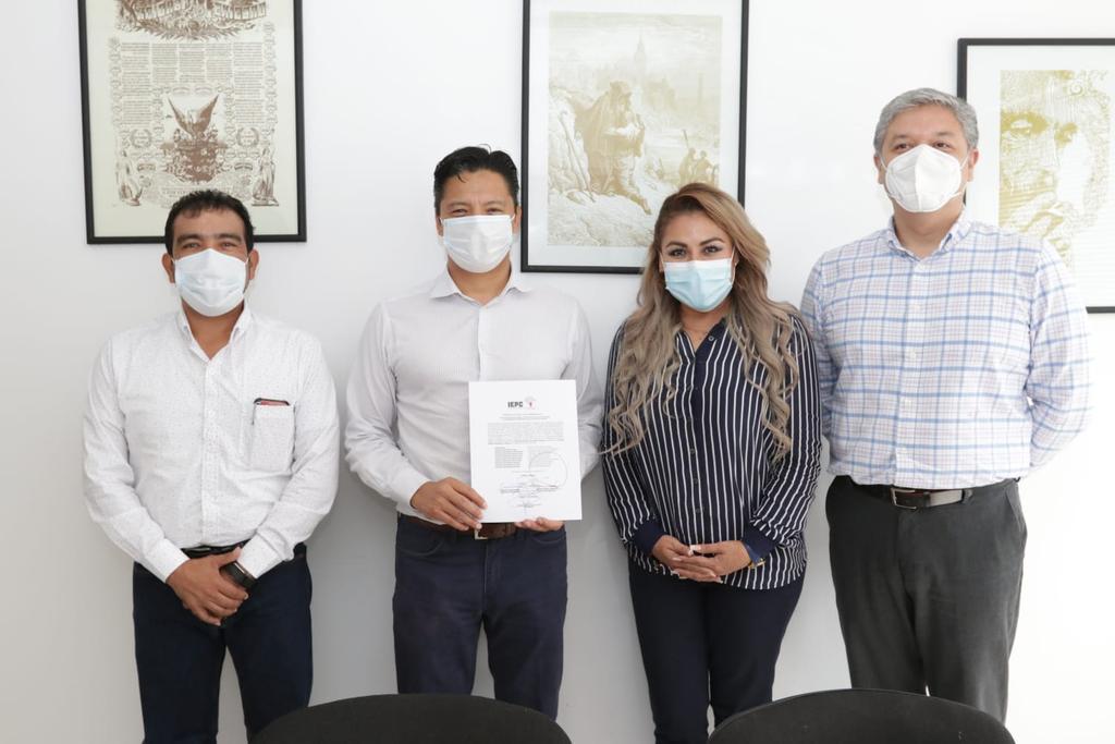 En cumplimiento a una sentencia del TEECH, entrega IEPC constancia de mayoría y validez de la elección de Las Rosas al PVEM