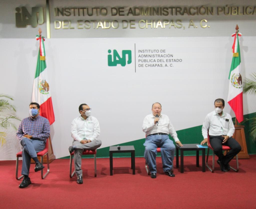 IAP Chiapas promueve conferencia con el tema “Clima Laboral”, impartido por el conferencista internacional Hugo Semoloni Bravo