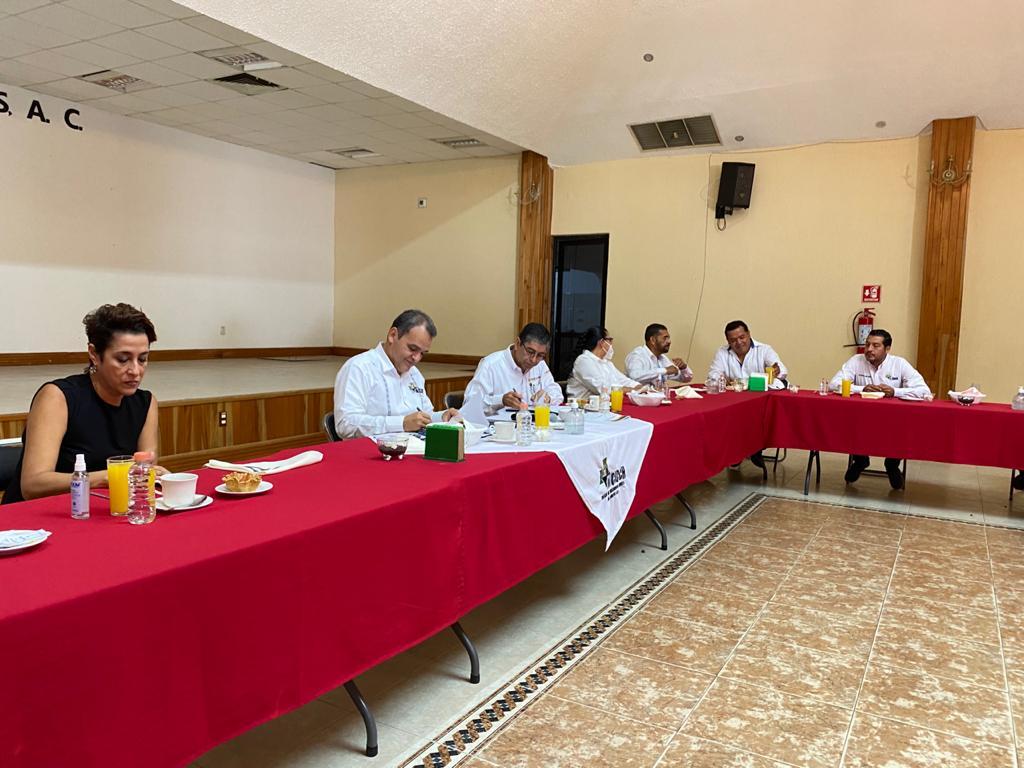 CICCH y Centro SCT Chiapas firman convenio para capacitación mediante retención de 3 al millar en obras contratadas por la dependencia 