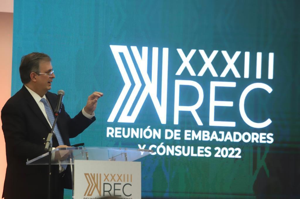 Ebrard instruye a embajadores y cónsules impulsar el desarrollo científico, tecnológico y económico de México