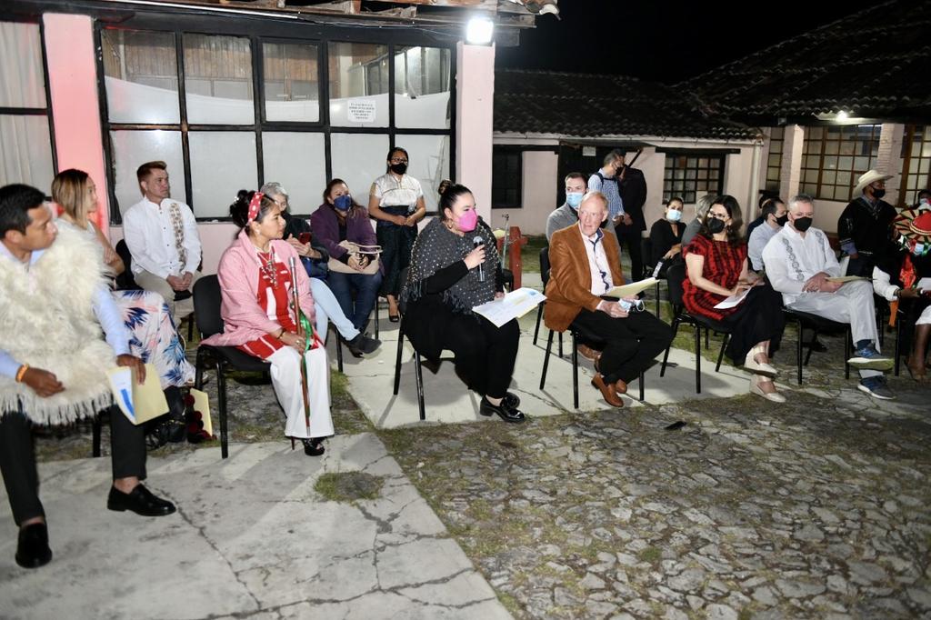 Participan estudiantes de la UNACH en el foro “Diálogo por la Educación en Zonas Indígenas, encuentro de voces”