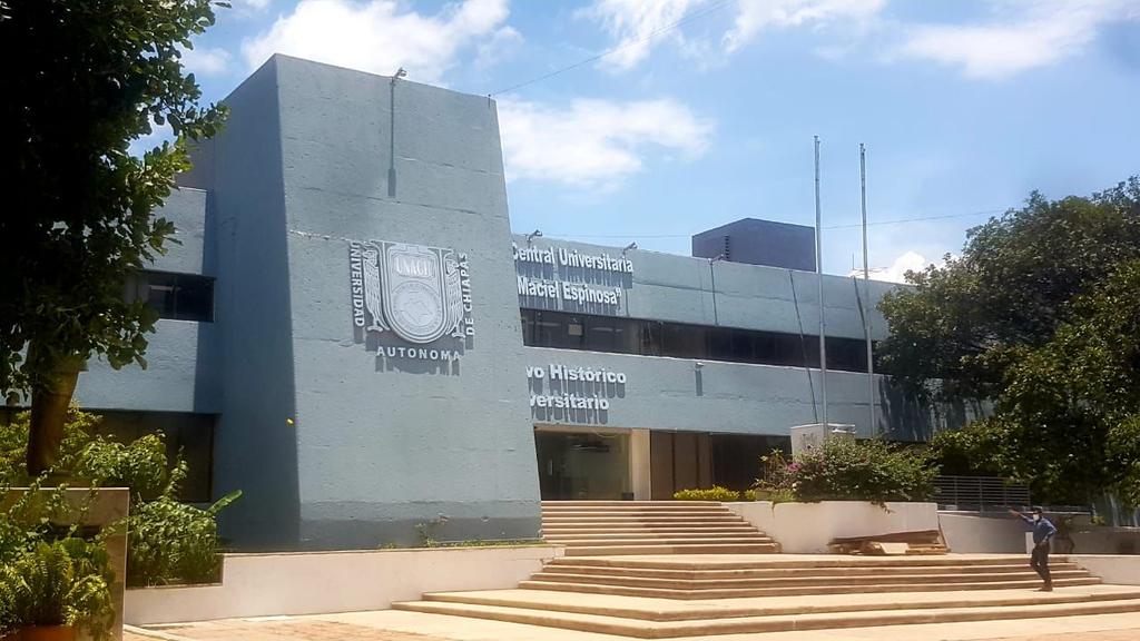 Liquida UNACH el total de sus adeudos de ejercicios anteriores con el SAT
