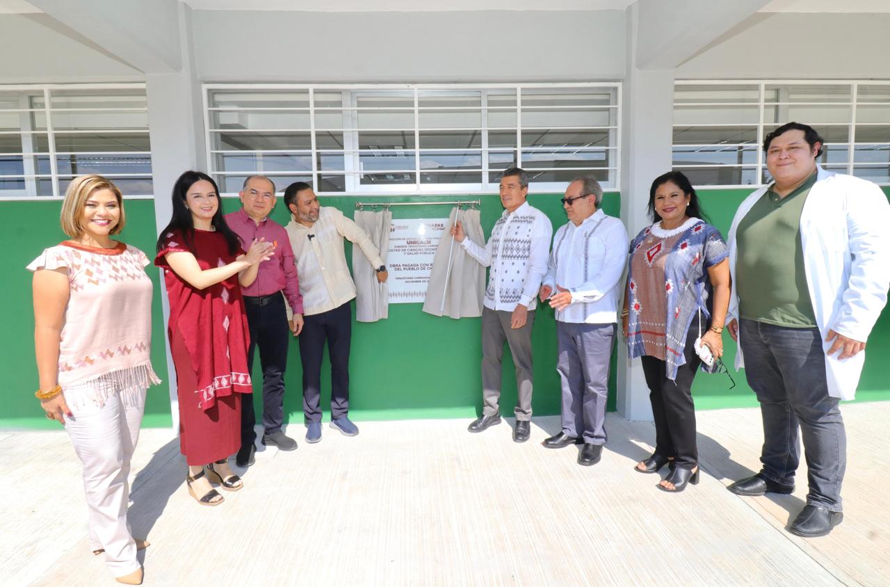 Rutilio Escandón inaugura edificio en la sede de la Unicach de Venustiano Carranza 