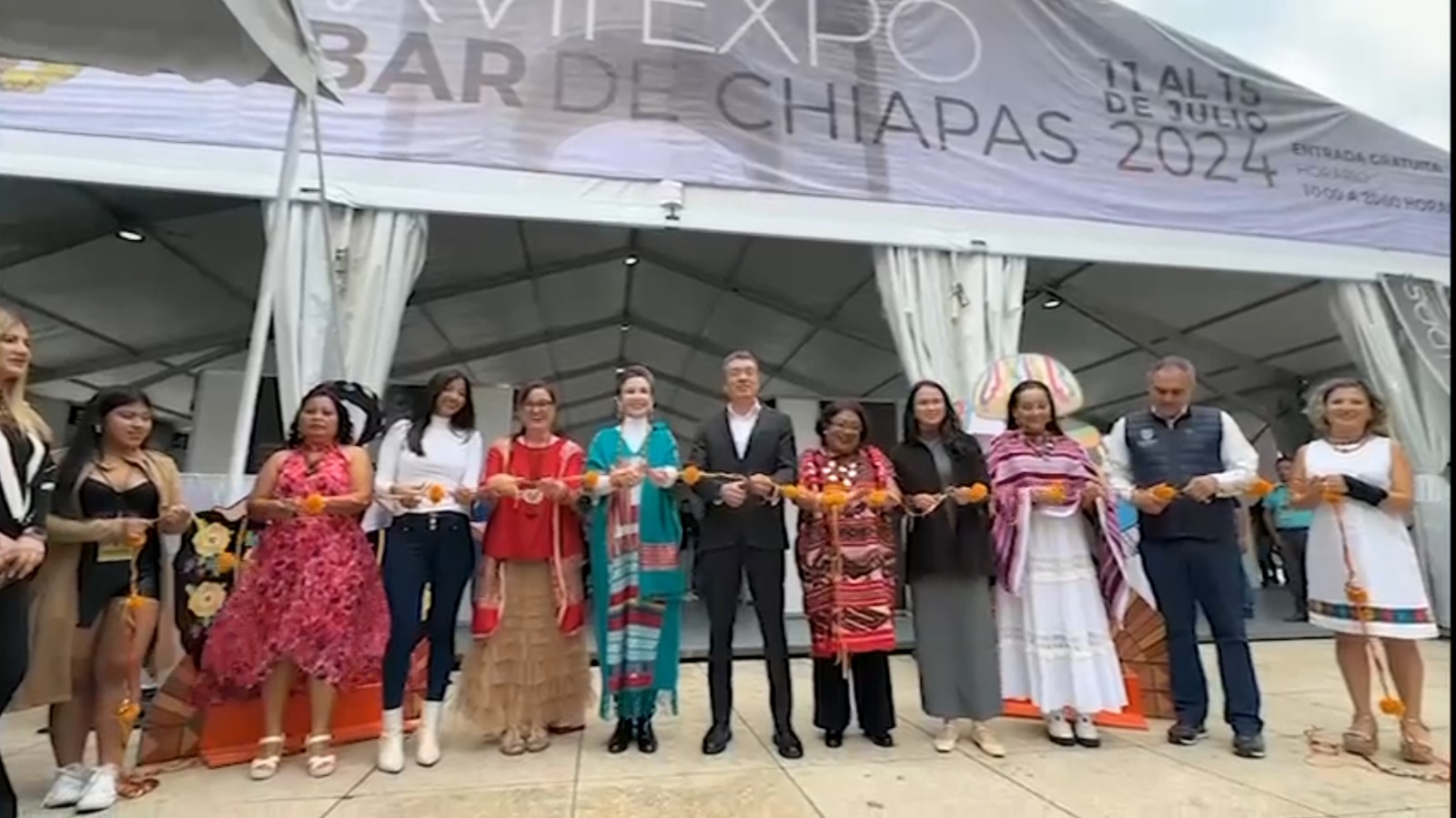 Inaugura Rutilio Escandón XXVII Expo Ámbar de Chiapas, en el Monumento a la Revolución, en la CDMX 