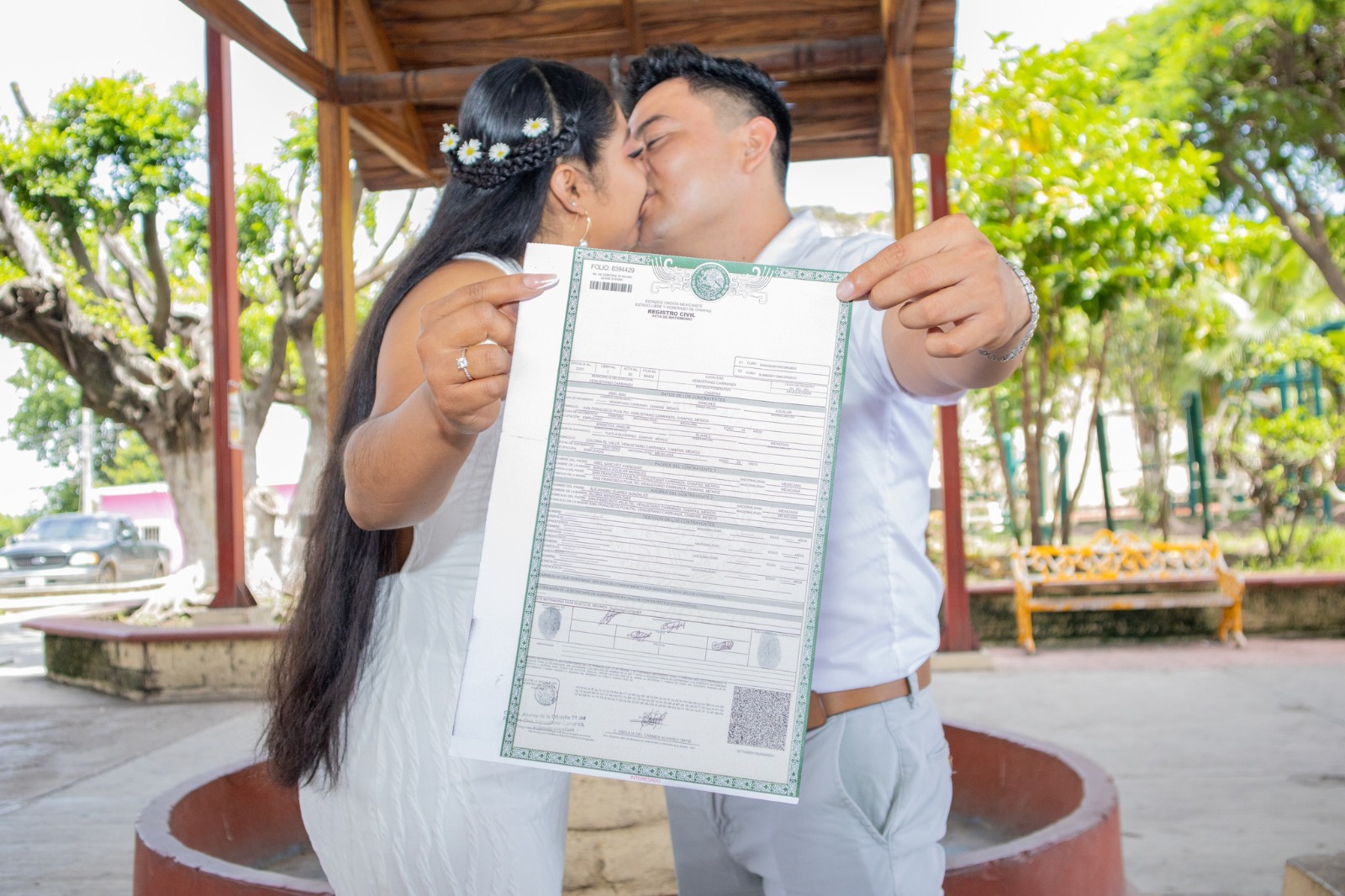 Matrimonios caen a su nivel más bajo en una década 