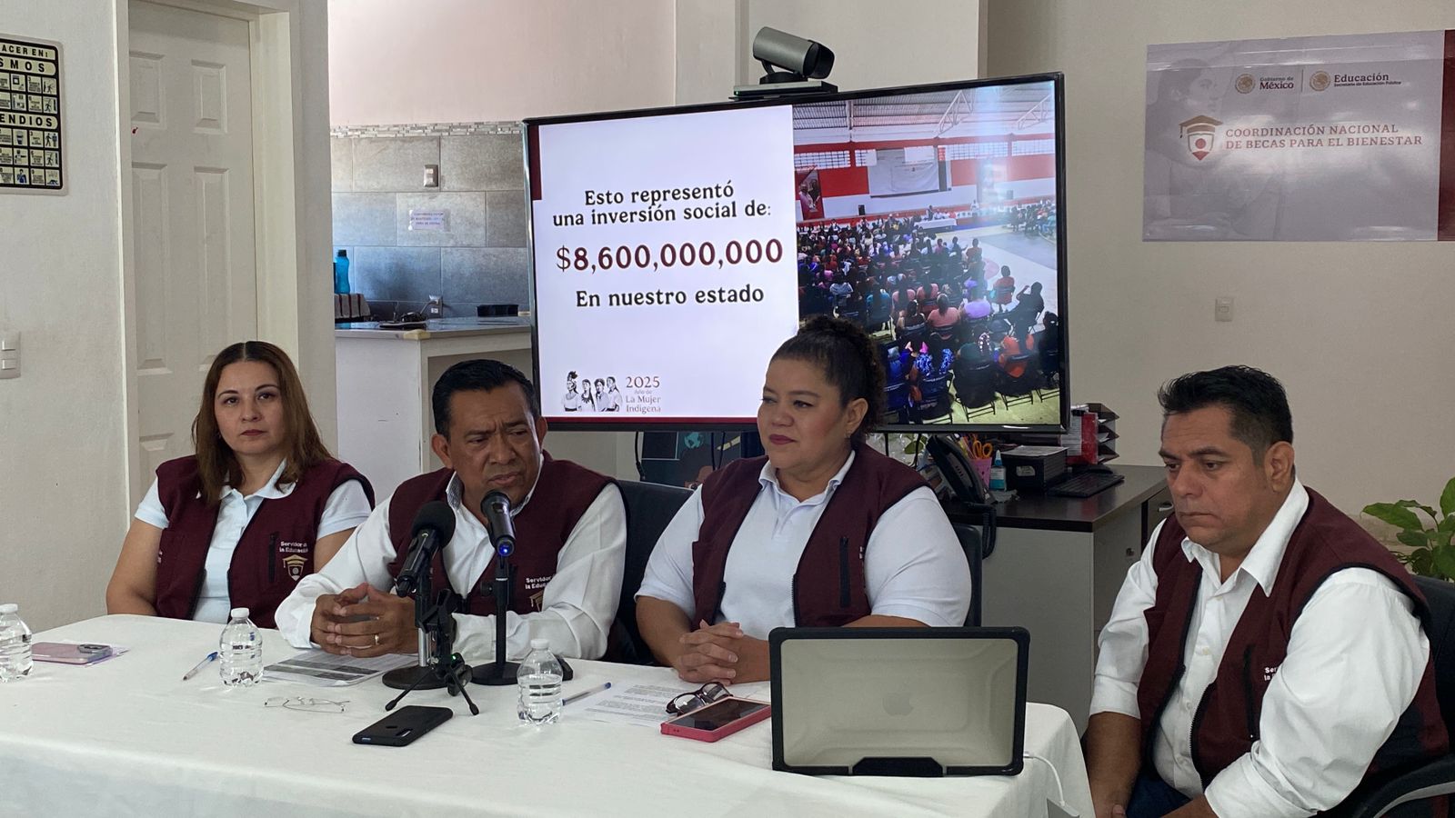 Inicia pago de becas a más de 910 mil estudiantes 