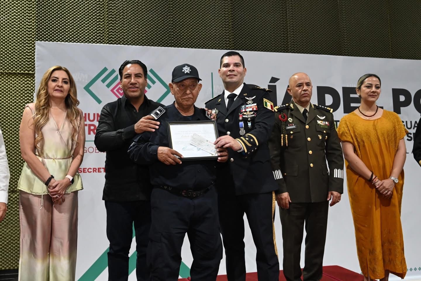 Reconoce Eduardo Ramírez compromiso, entrega y vocación de servicio de la policía de Chiapas 