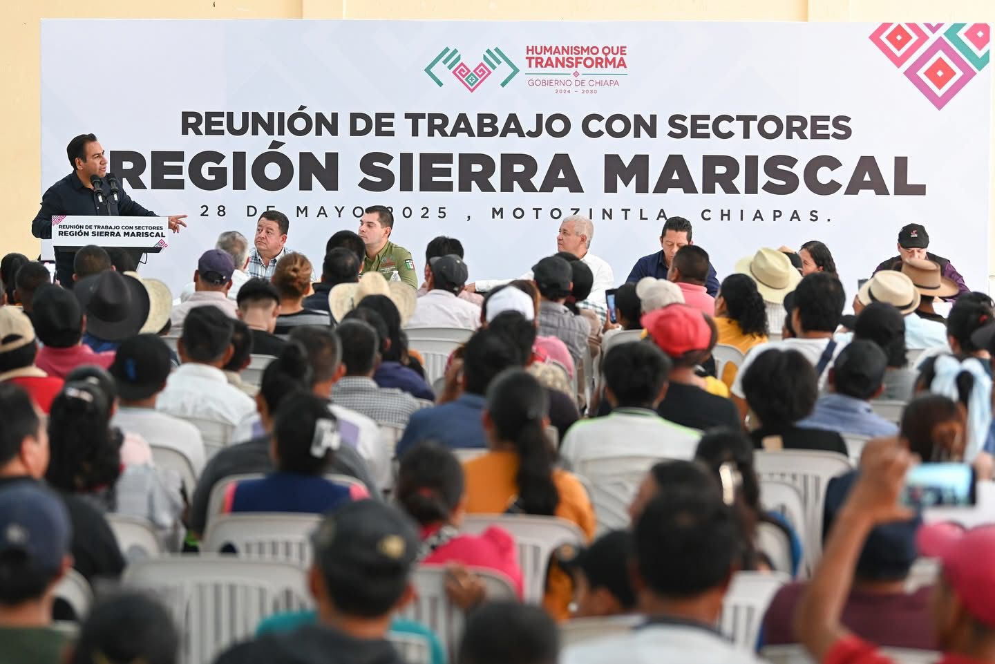 Eduardo Ramírez fortalece diálogo con sectores sociales, económicos y productivos de la Sierra 