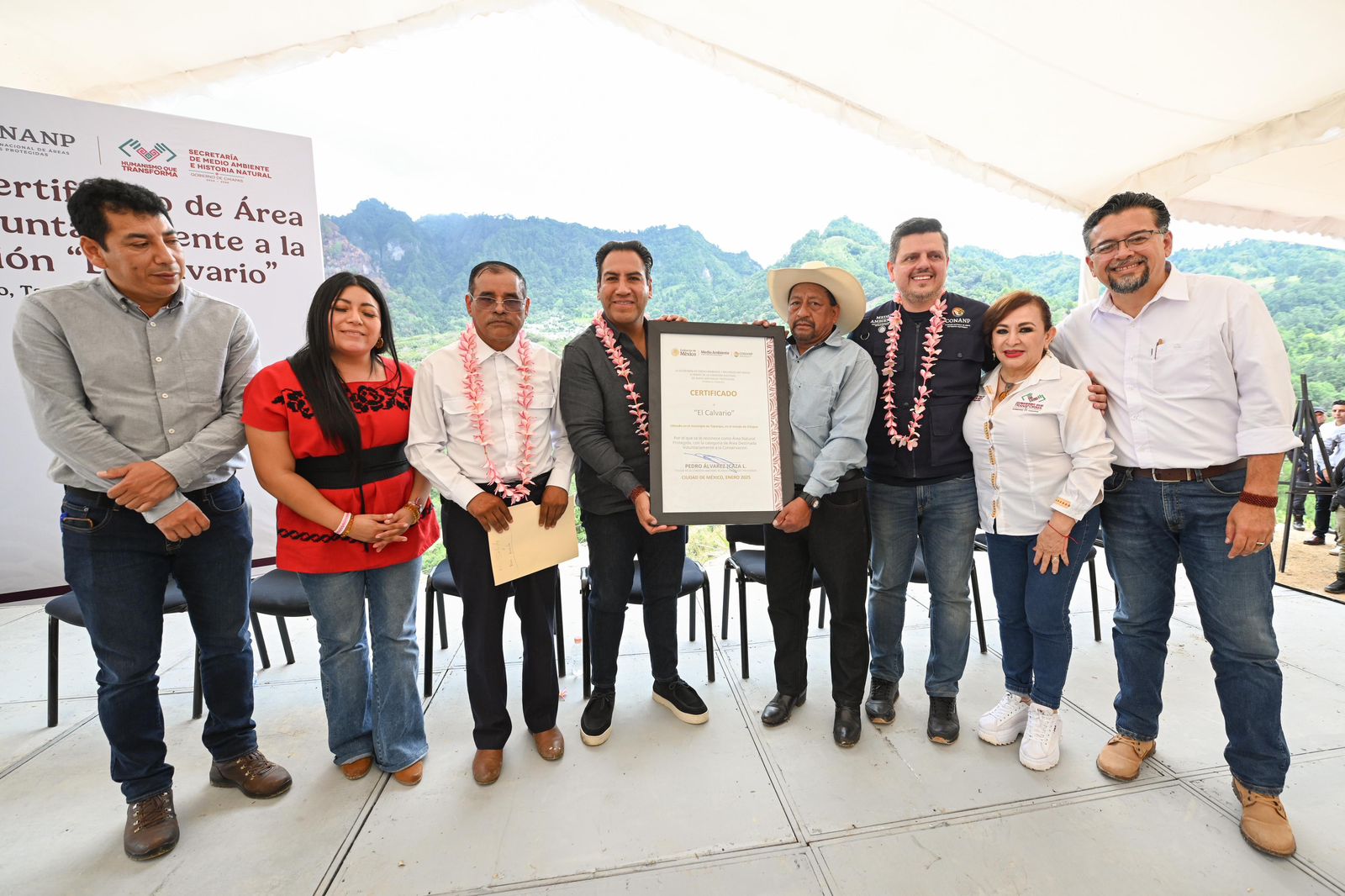 En Tapalapa, Eduardo Ramírez entrega certificación de área natural protegida a El Calvario 