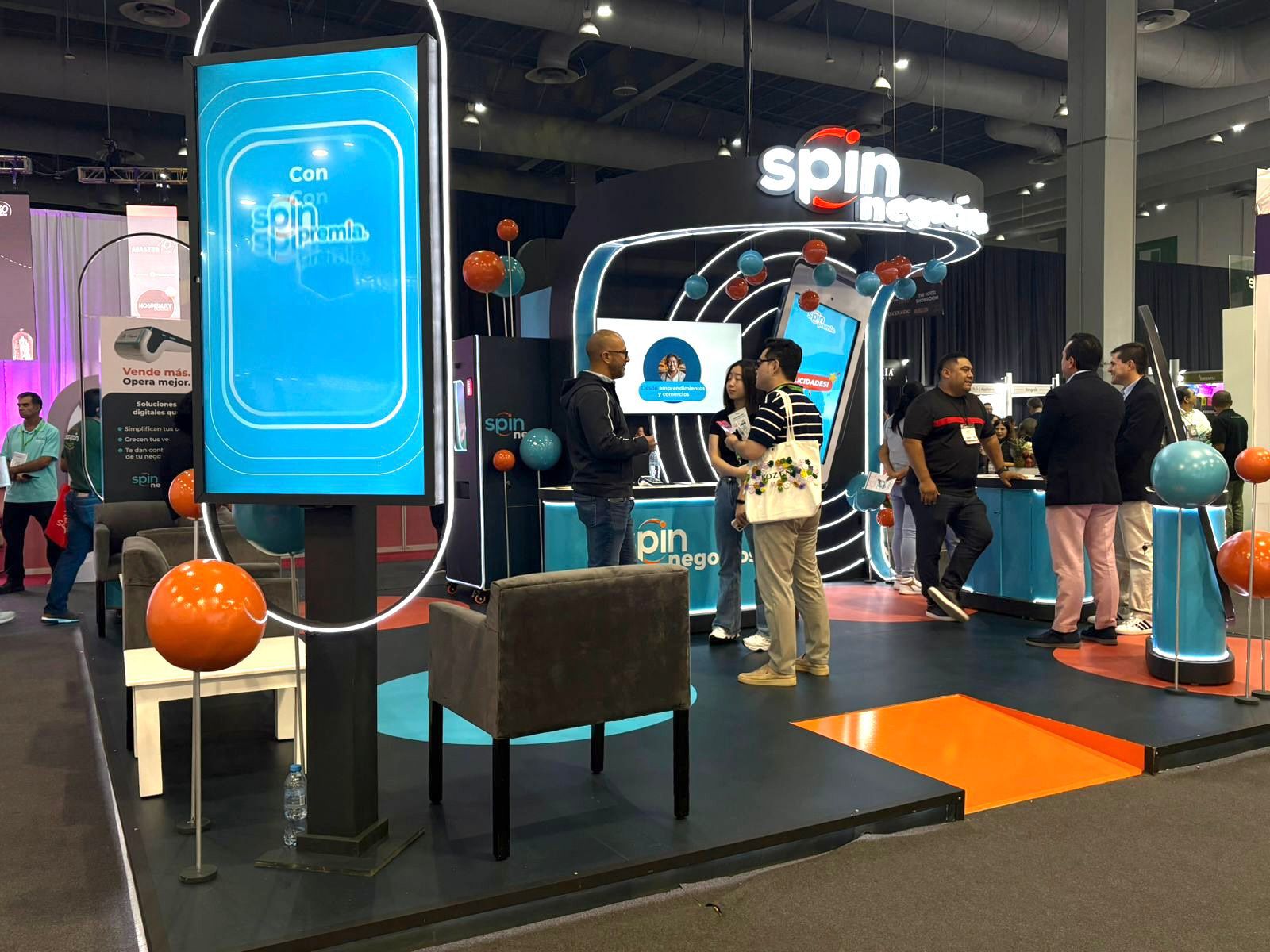 Spin Negocios presenta fidelización integrada en SmartPOS en Abastur 2025 