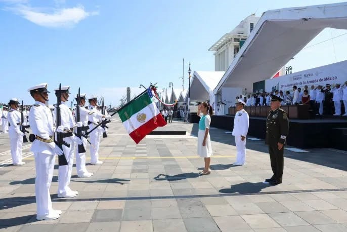 GRACIAS POR DEFENDER NUESTRA SOBERANÍA: PRESIDENTA CLAUDIA SHEINBAUM DESDE EL PUERTO DE VERACRUZ EN EL 205 ANIVERSARIO DE LA ARMADA DE MÉXICO Y A 202 AÑOS DE LA CONSTITUCIÓN DE 182