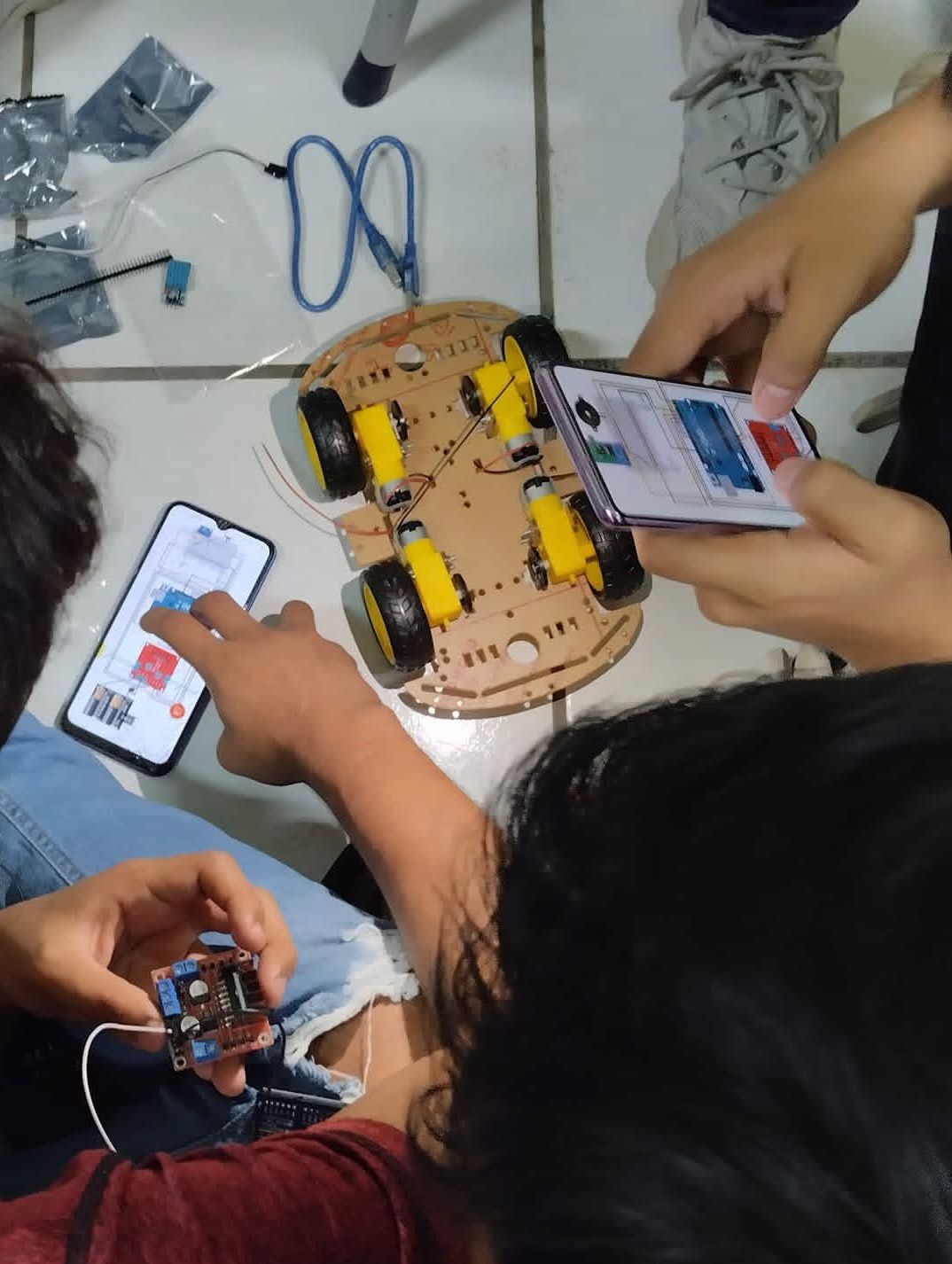 Prepara UNICACH concurso de robótica en Huixtla