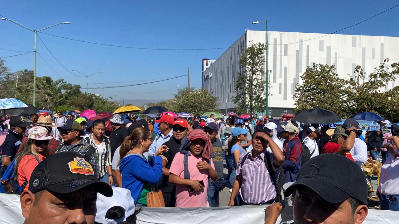 Magisterio marcha y amaga con paro nacional de 72 horas