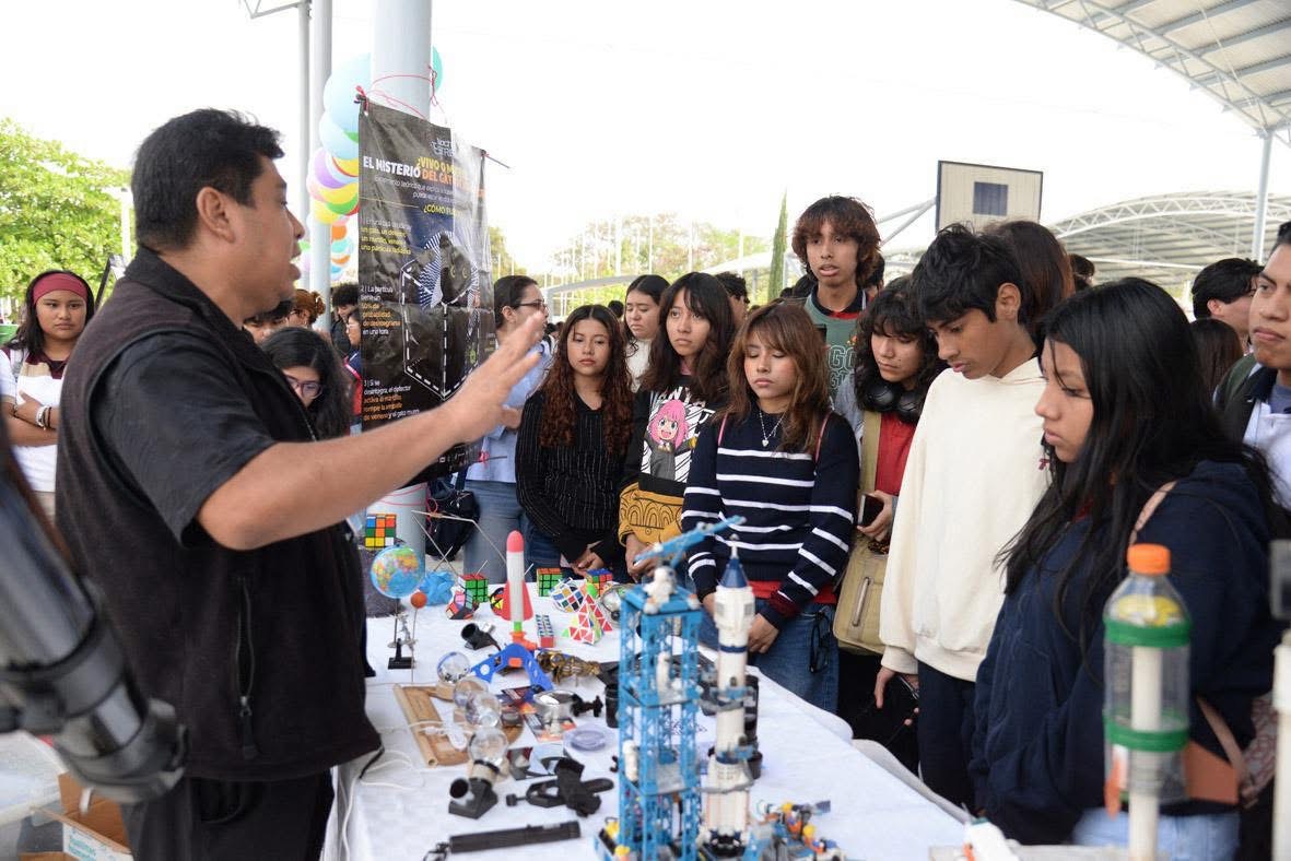 Todo un éxito la 7a. Feria de Ciencias organizada por la UNACH