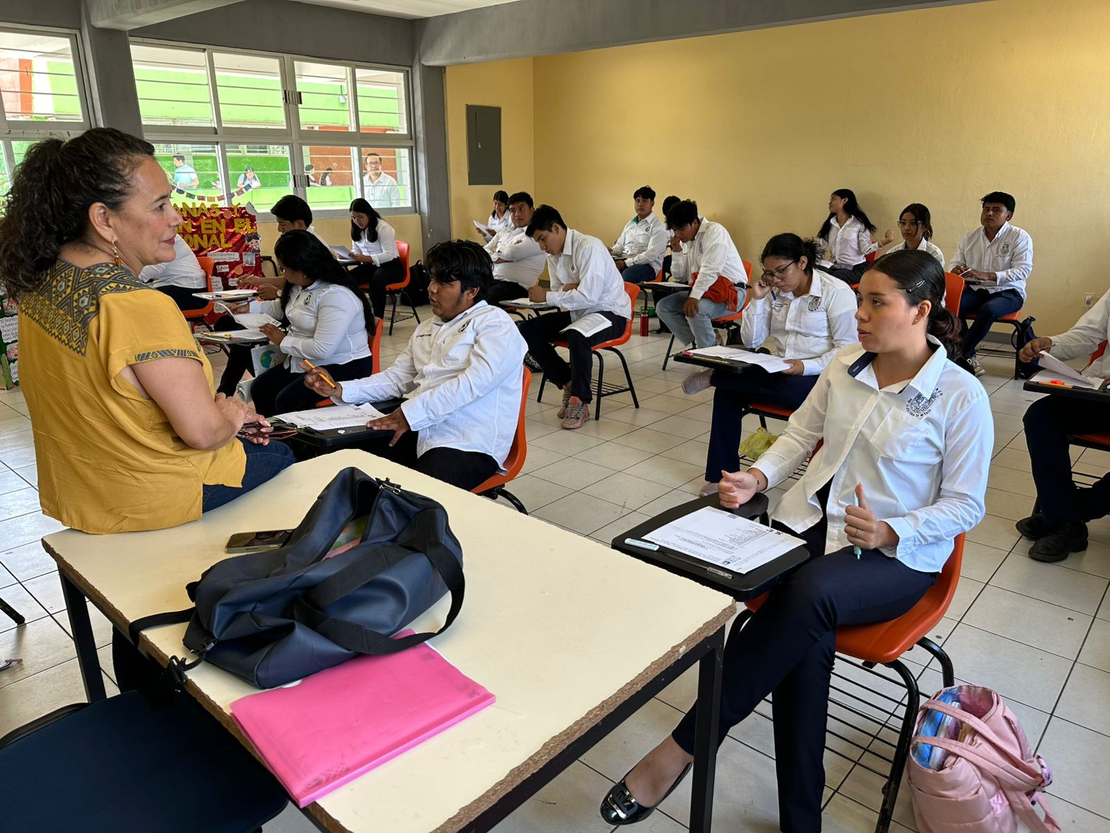 Supervisa rectora de UNICACH Fanny López Jiménez, instalaciones de sedes en Mapastepec y Huixtla