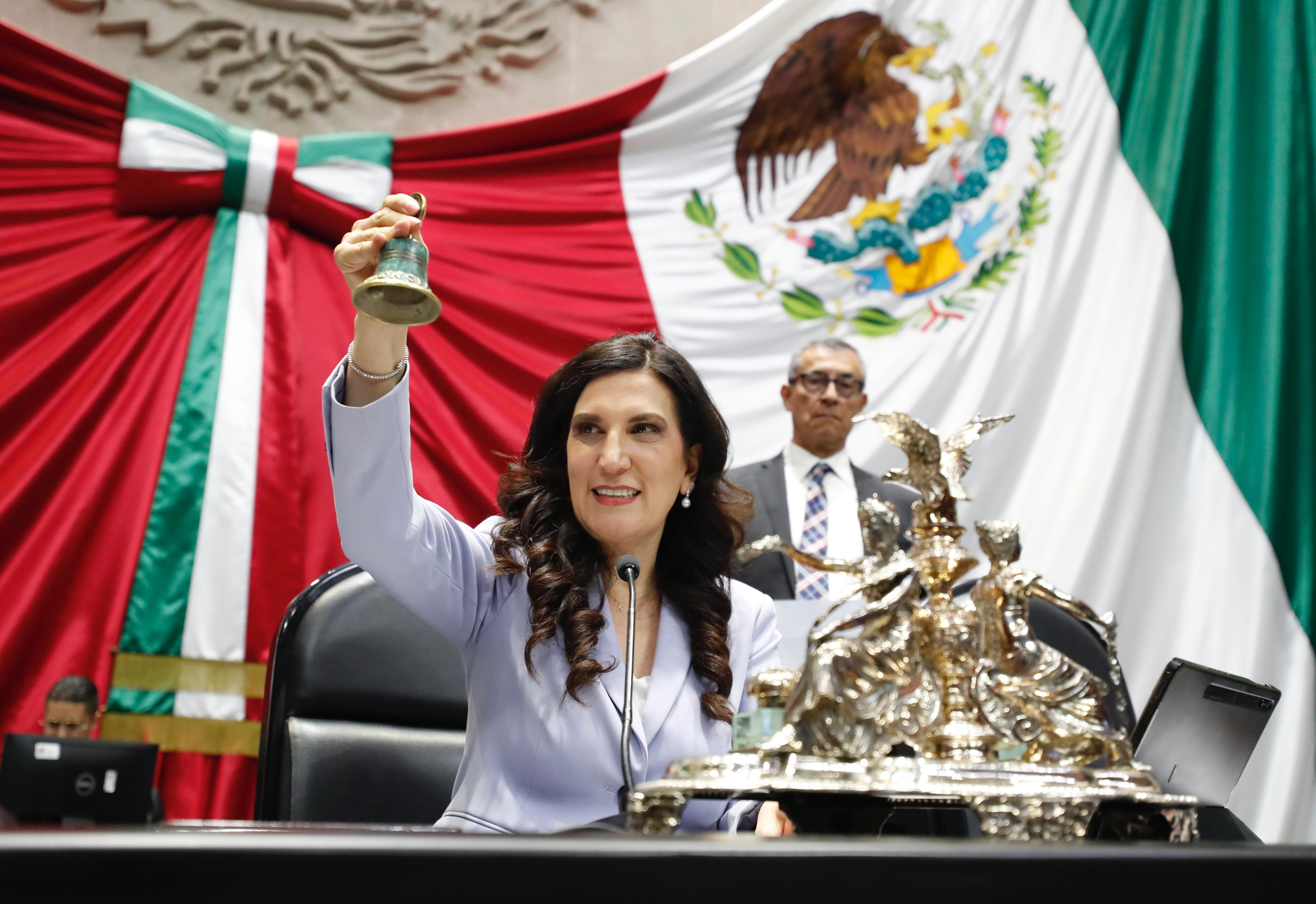 ENVÍA KENIA LÓPEZ RABADÁN A LOS PODERES EJECUTIVO Y JUDICIAL ACUERDO PARA RENOVAR CONSEJERÍAS DEL INE