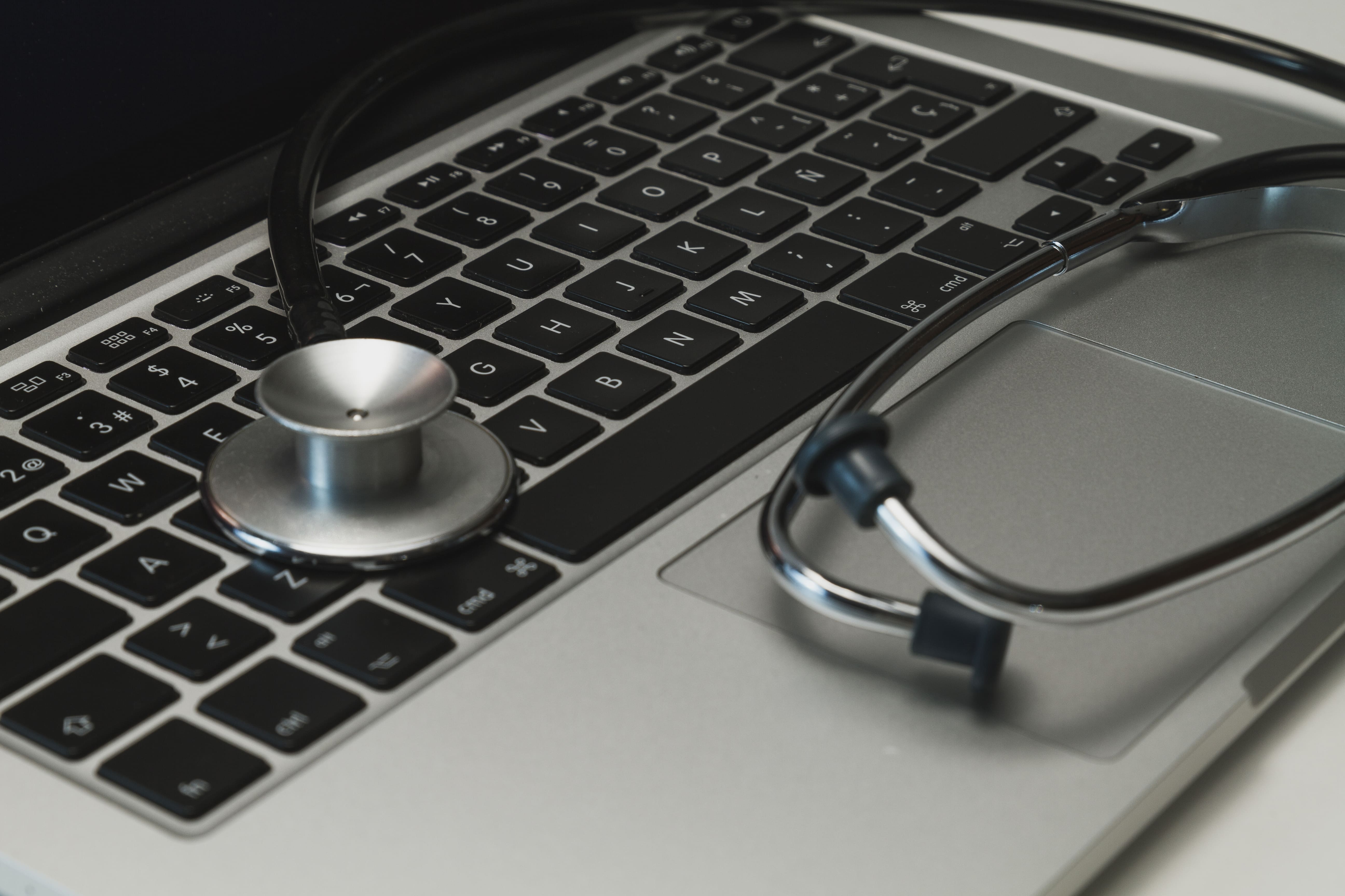 ⁠Sector salud, el más costoso en ciberseguridad por 12 años consecutivos