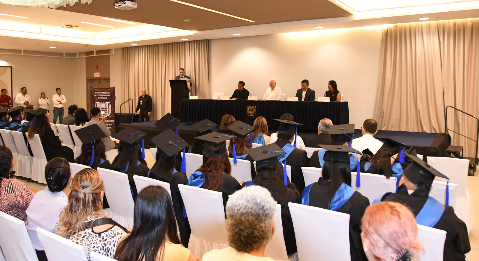 Se gradúa Segunda Generación de la Licenciatura en Derecho de la UNACH en Tapachula