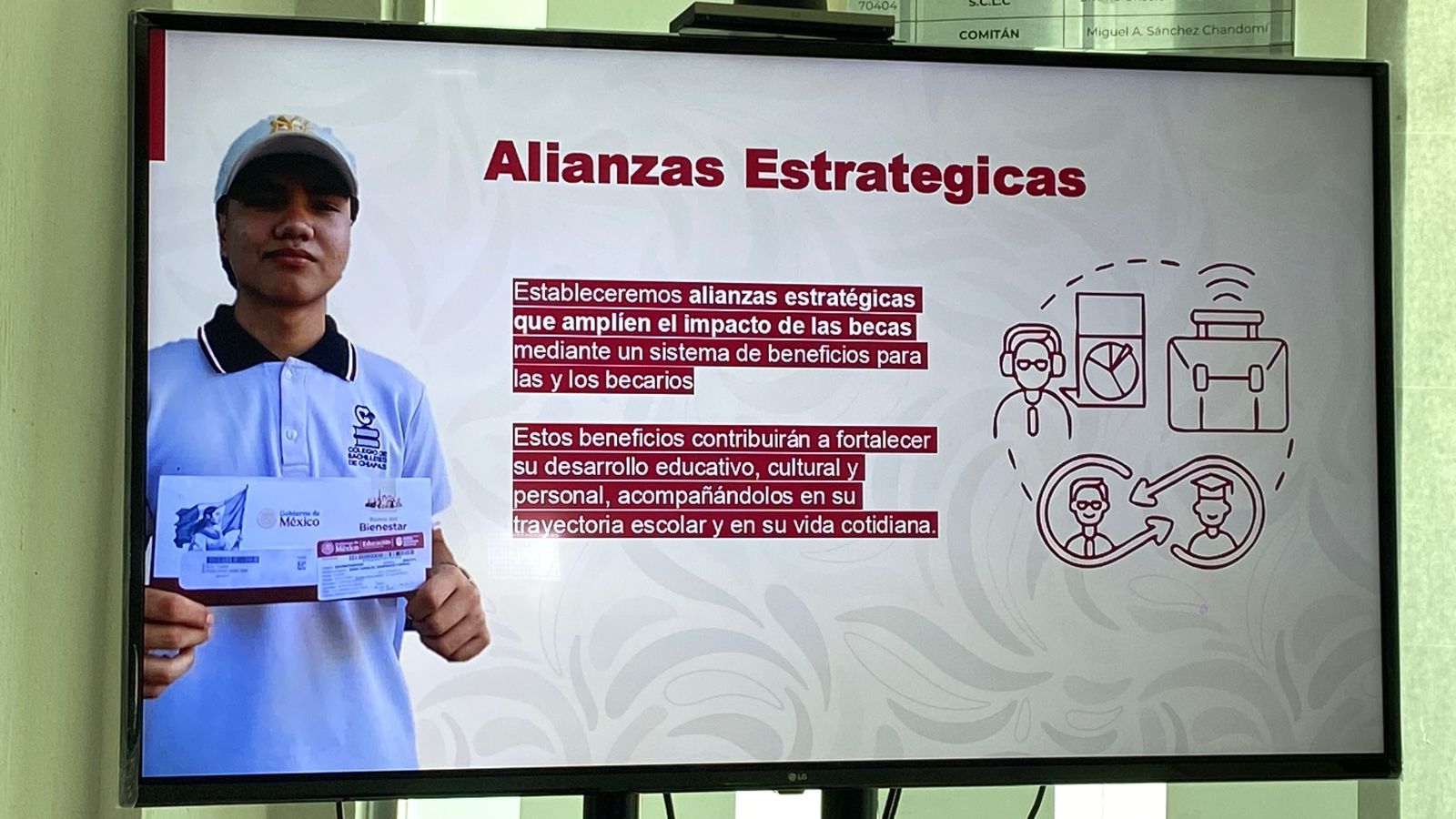 Entran más de 8 mil mdp en pago de becas en Chiapas