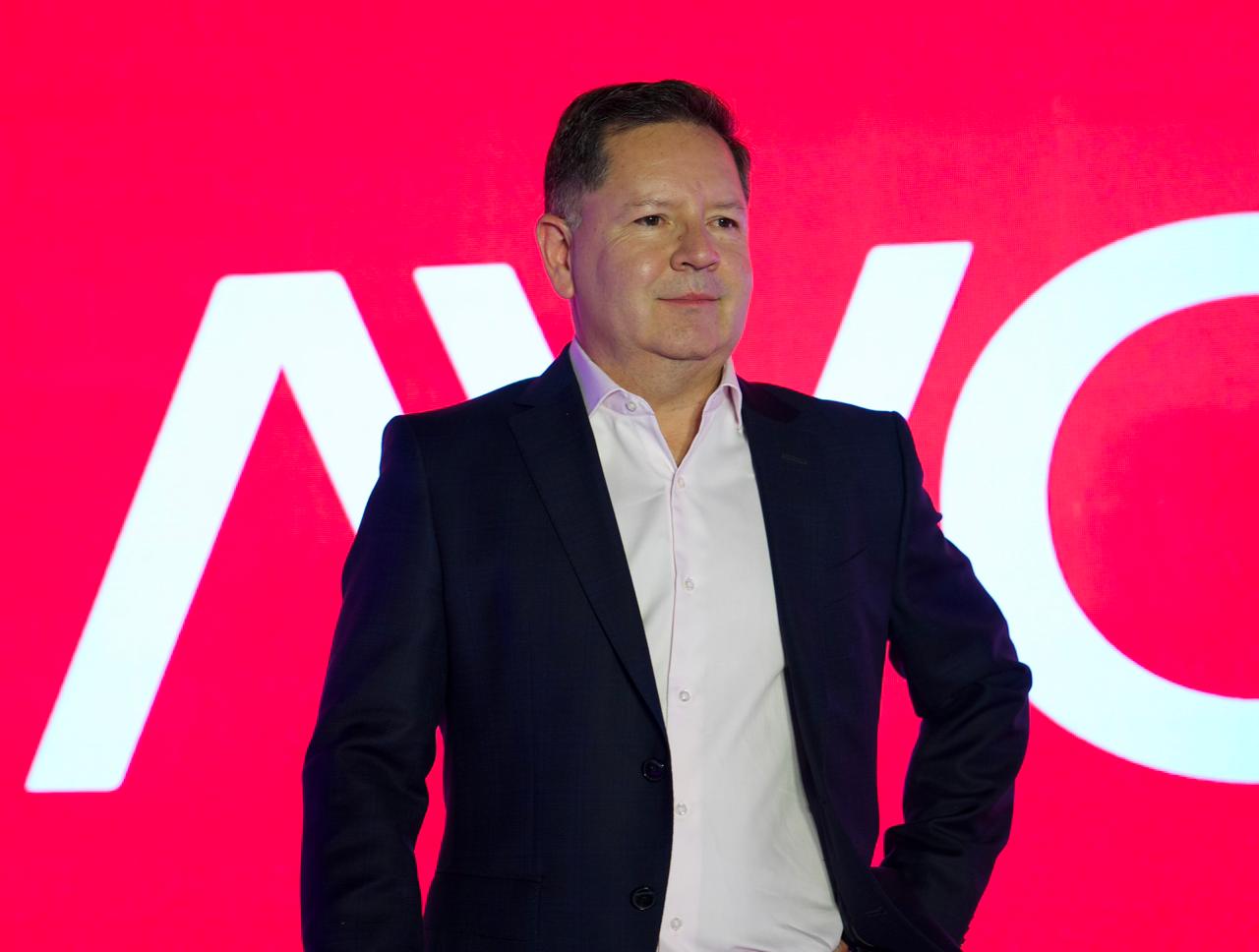 Avon celebra 140 años y se reinterpreta como un startup digital 