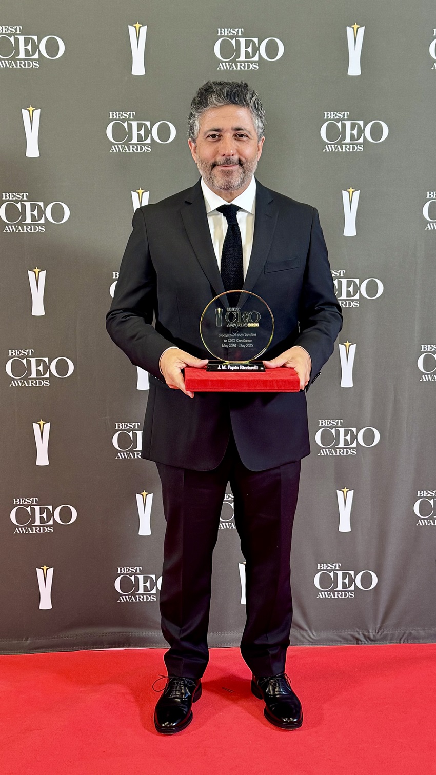 Papon Ricciarelli gana el Best CEO Award 2026 por su impacto en New Business