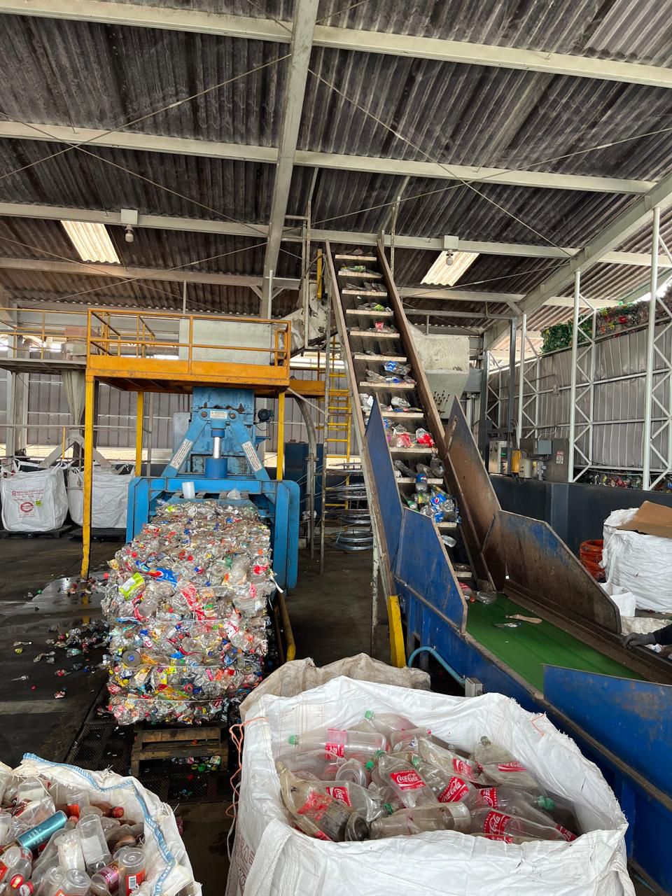 Coca-Cola FEMSA impulsa la economía circular del PET con SUSTENTAPET