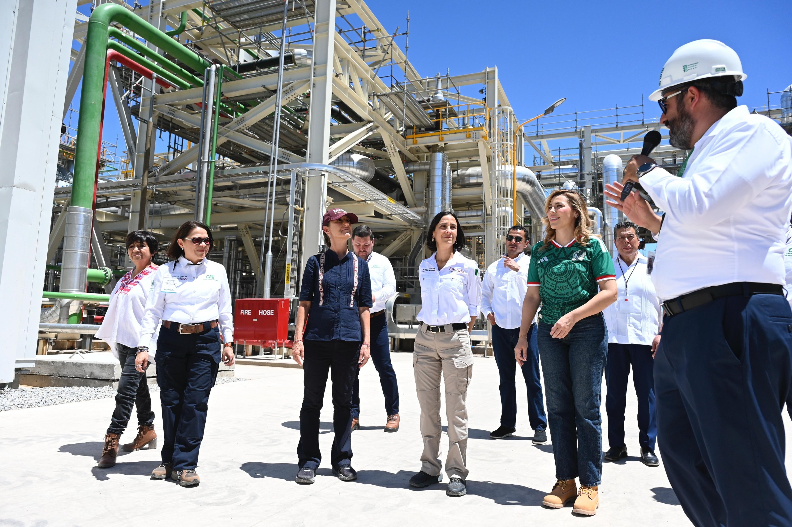 PRESIDENTA CLAUDIA SHEINBAUM INAUGURA CENTRAL CICLO COMBINADO DE CFE EN MEXICALI