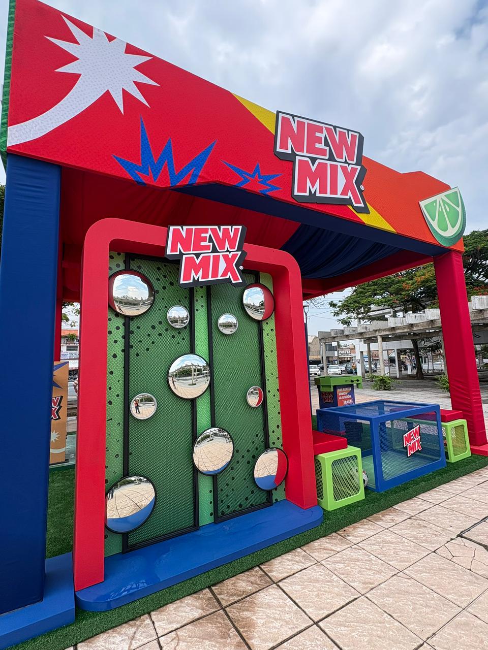 La Jugada Irreal: New Mix lleva la pasión futbolera a las calles de CDMX y Guadalajara