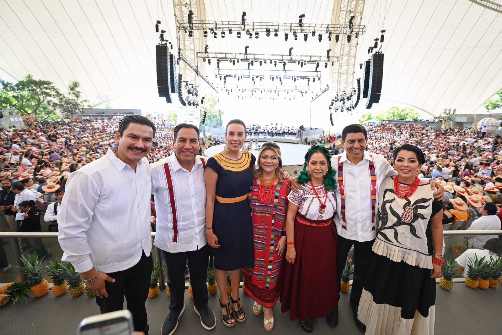 Eduardo Ramírez promueve la riqueza de Chiapas en la Guelaguetza 2026