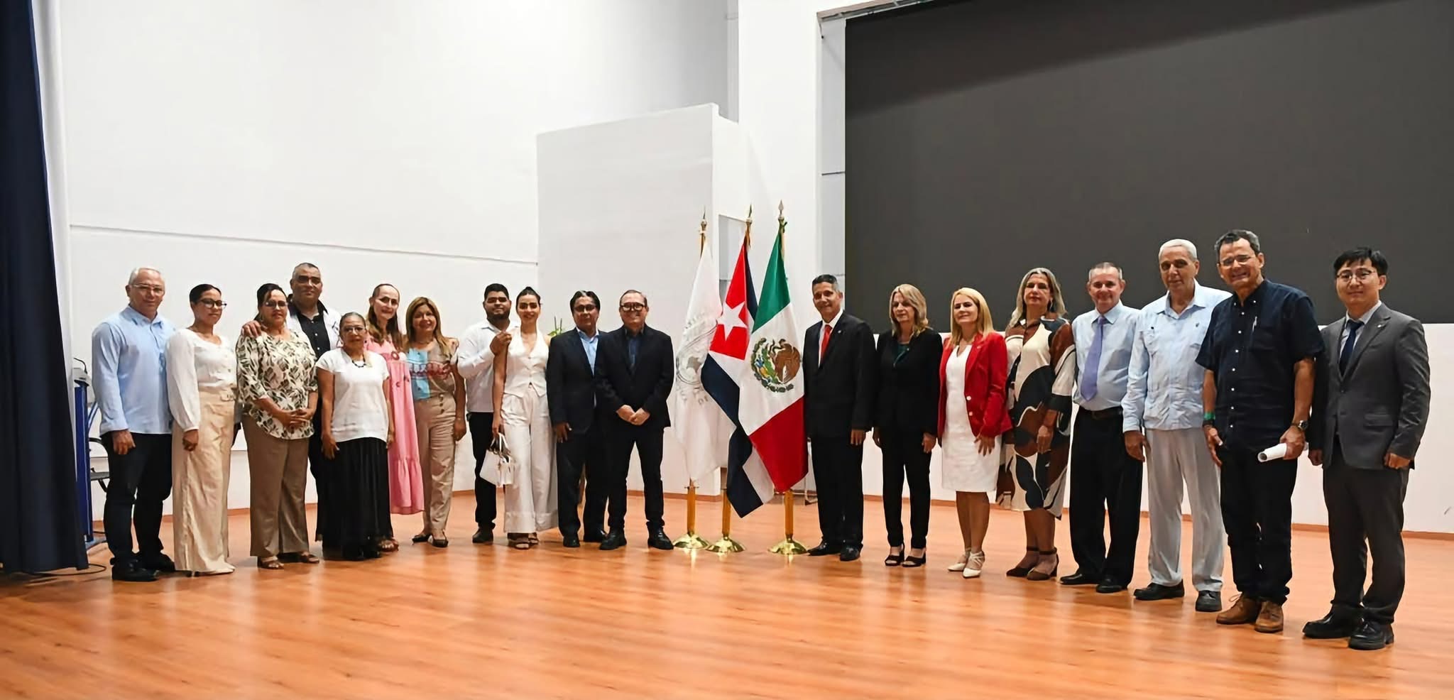 Reconocen al académico de la UNACH Francisco Guevara Hernández como Profesor Invitado de la Universidad de Las Villas, Cuba
