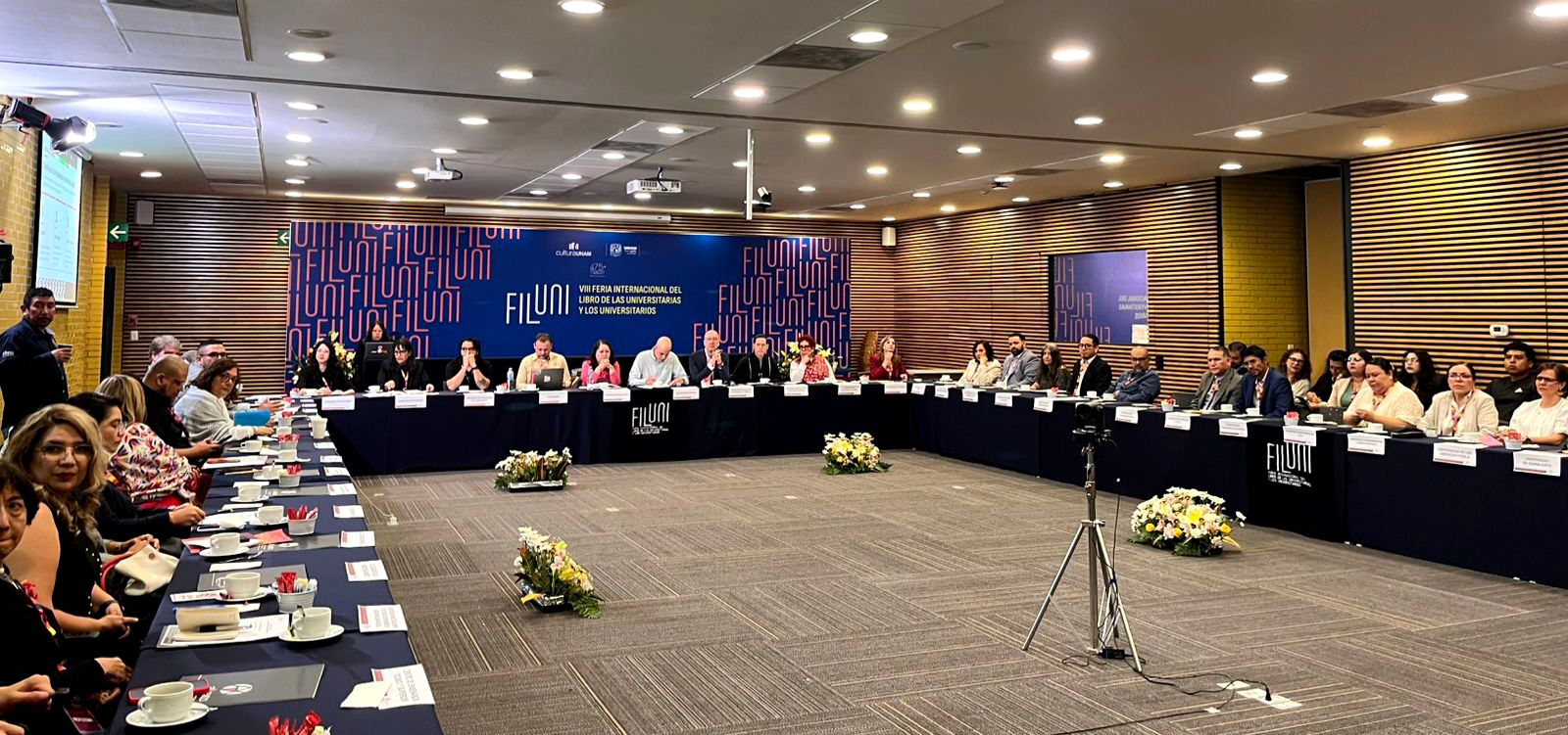 UNICACH fortalece su presencia editorial en FILUNI 2026