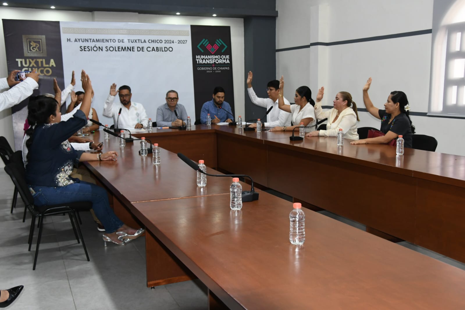 Realiza gobierno municipal de Tuxtla Chico donación de inmueble a la UNACH