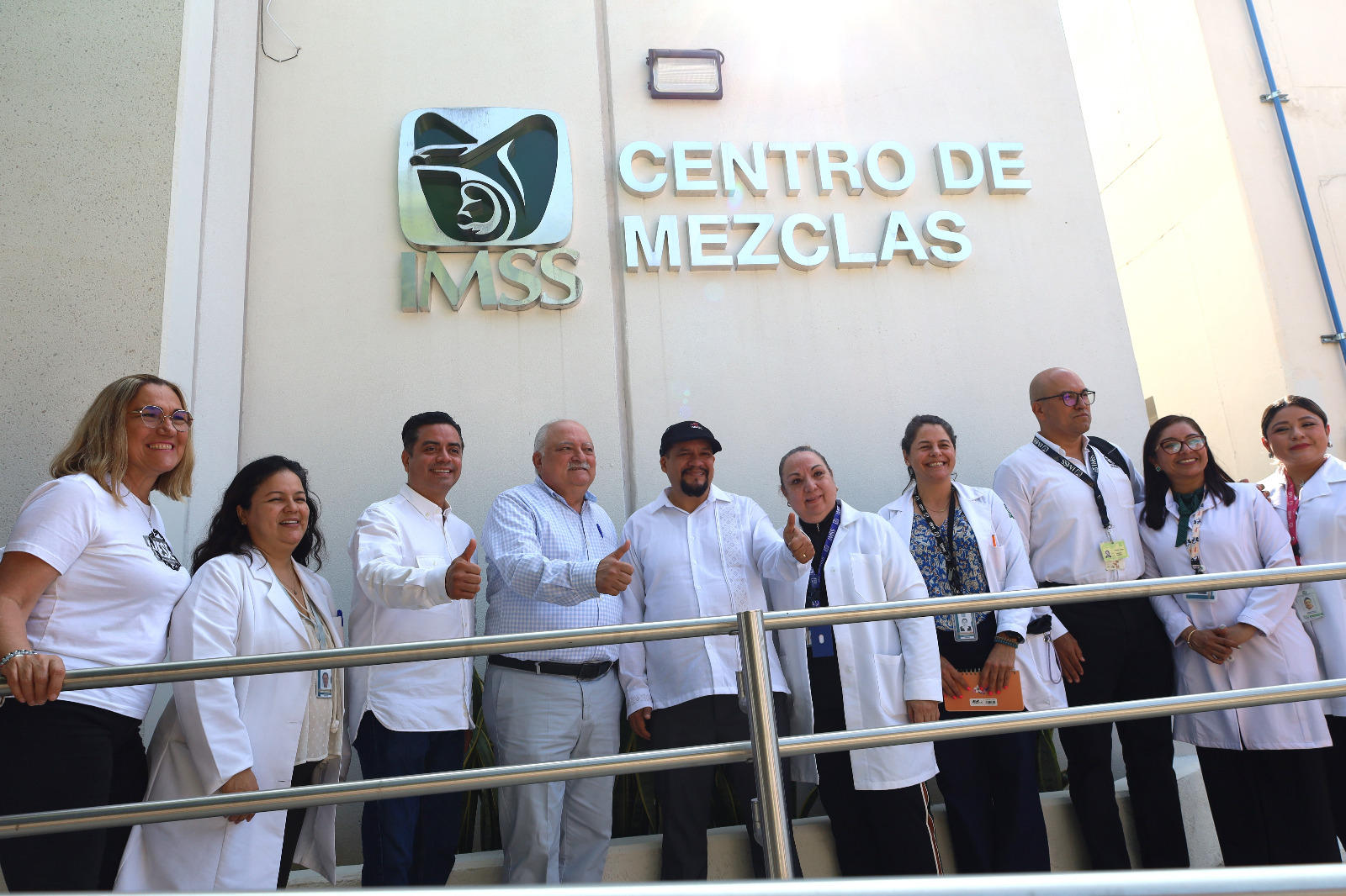 Titular del Isstech acompañó al delegado del IMSS a recorrido por nuevo centro de mezclas