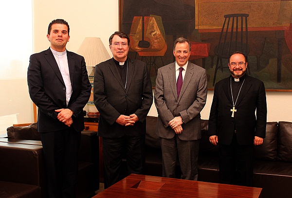 Se reune canciller Meade con el nuncio apostólico y el secretario general de la CEM