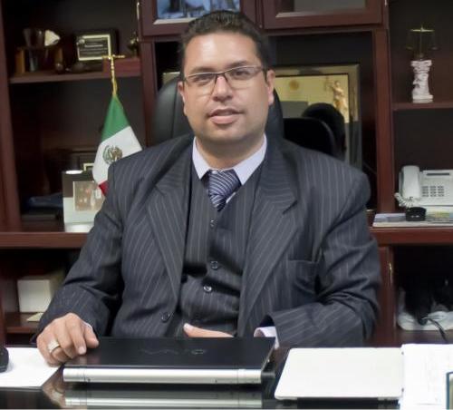 Gabriel Sarmiento Robles - Rector de universidad enfrenta demanda por falsificación de firmas