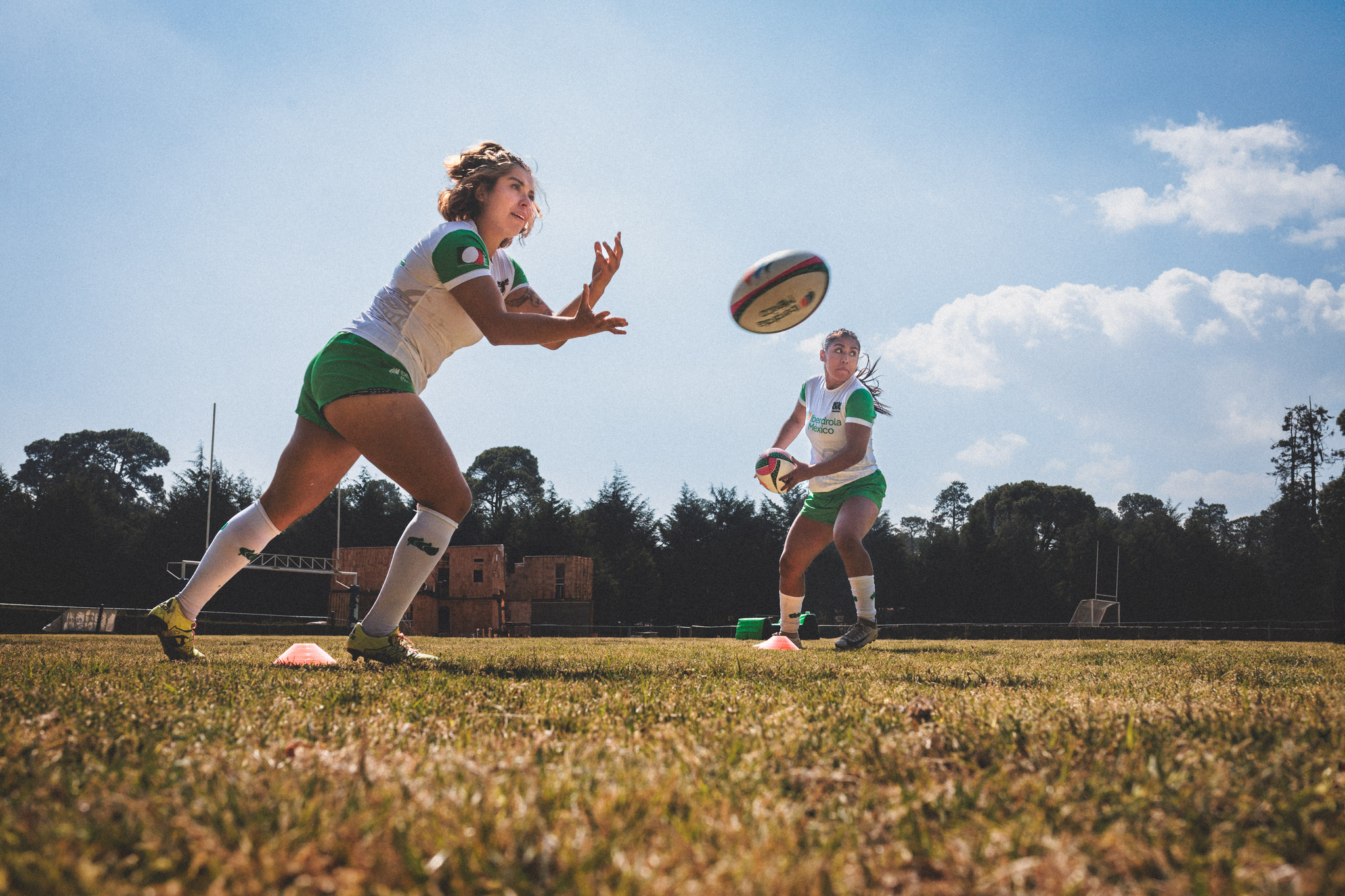 El fútbol americano y el rugby son más parecidos de lo que crees