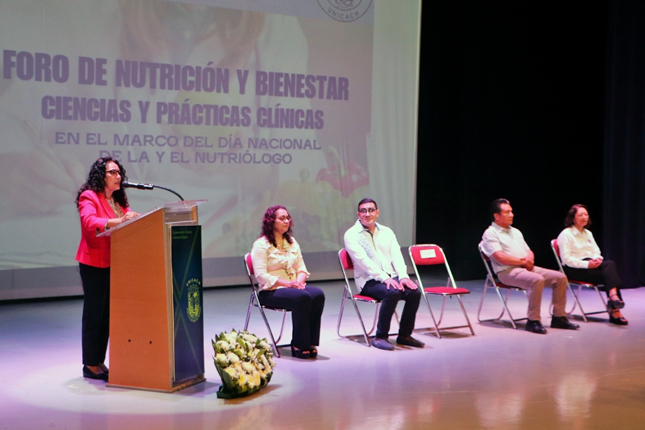 En UNICACH conferencias y talleres de actualización a nutriólogos